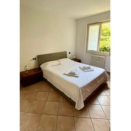 With Garden And Garage - Larihome A28 Apartmán